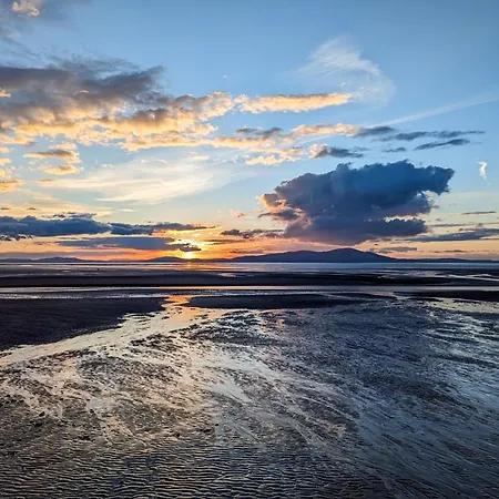 4 Bed In Allonby 95050 *