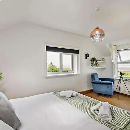 4 Bed In Allonby 95050 Holiday home