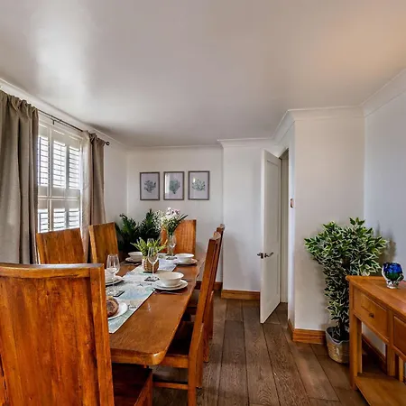 4 Bed In Allonby 95050 Holiday home