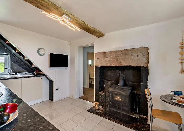 4 Bed In Wigton Oc-95050